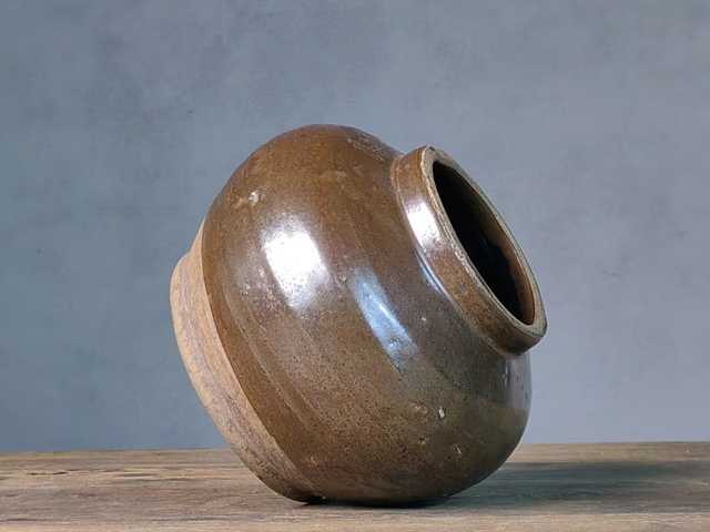 古玩陶瓷清代時(shí)期,茶葉罐拍賣,當(dāng)前價(jià)格128元