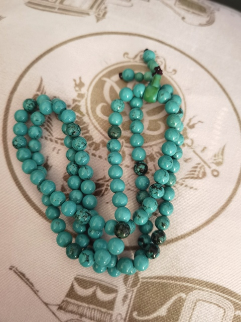 古玩玉器天然綠松石珠串拍賣，當(dāng)前價格800元