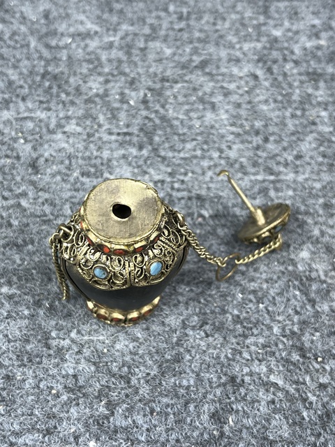 古玩雜項(xiàng)鼻煙壺拍賣，當(dāng)前價(jià)格999元