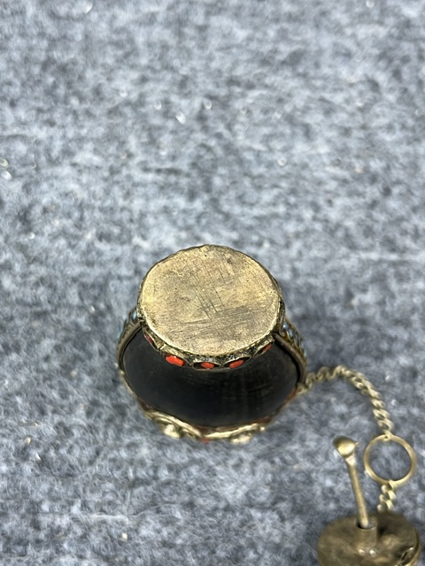 古玩雜項(xiàng)鼻煙壺拍賣，當(dāng)前價(jià)格999元