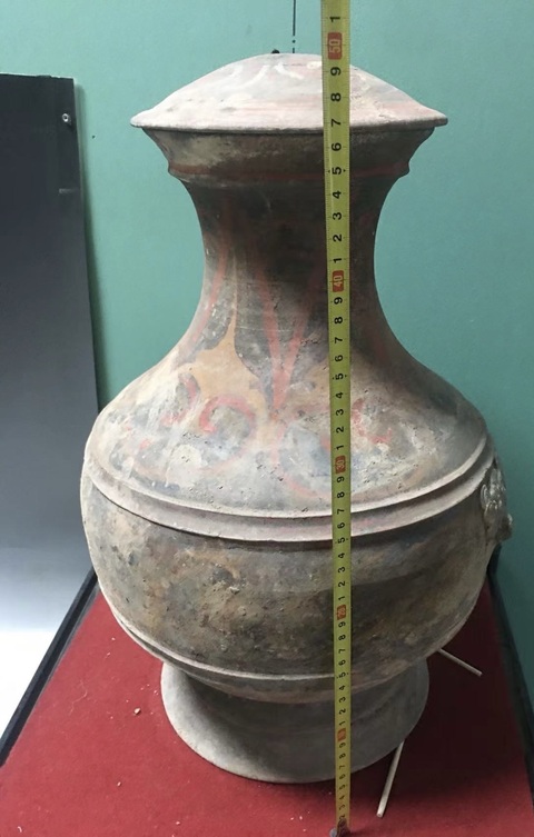 古玩陶瓷灰陶彩繪盤口瓶拍賣,當(dāng)前價(jià)格12000元