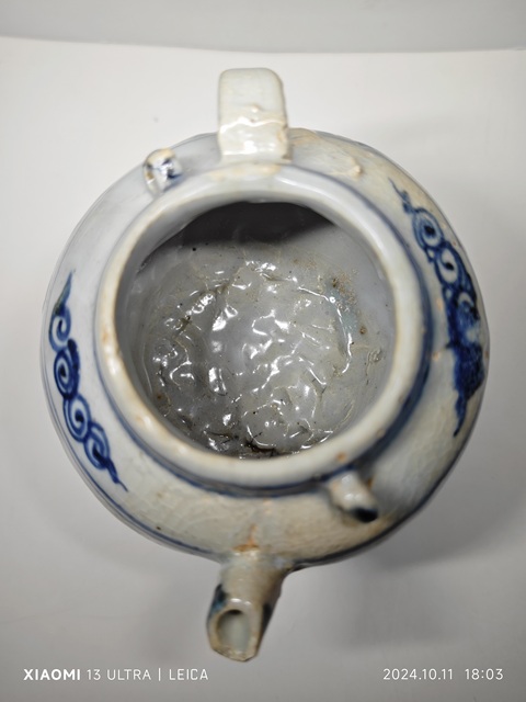 古玩陶瓷明空白期青花纏枝花卉紋執壺拍賣,當前價格7654元