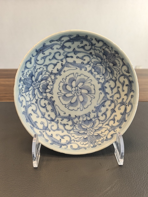 古玩陶瓷大清嘉慶年製官窯本朝款青花淡描花卉紋盤拍賣，當前價格750元