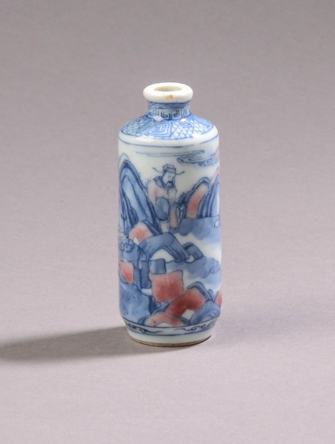 古玩陶瓷清中晚·青花釉里紅人物故事紋鼻煙壺真品鑒賞圖