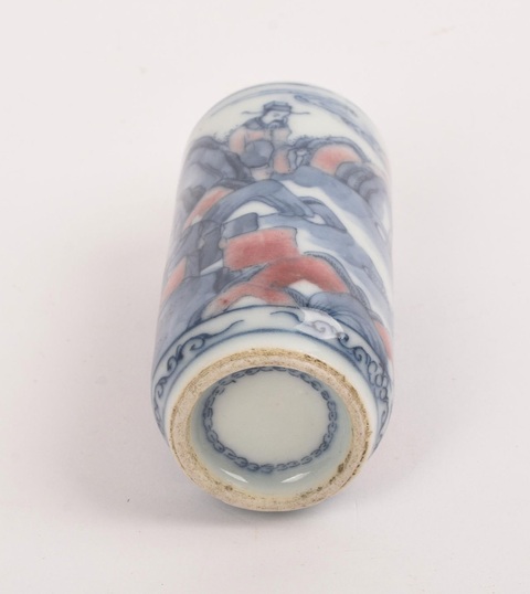 古玩陶瓷清中晚·青花釉里紅人物故事紋鼻煙壺真品鑒賞圖