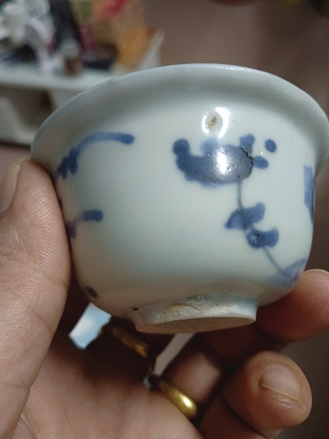 古玩陶瓷明晚·青花花卉紋杯真品鑒賞圖