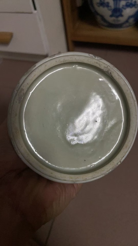 古玩陶瓷康熙冬青釉暗刻花觚拍賣，當前價格2500元