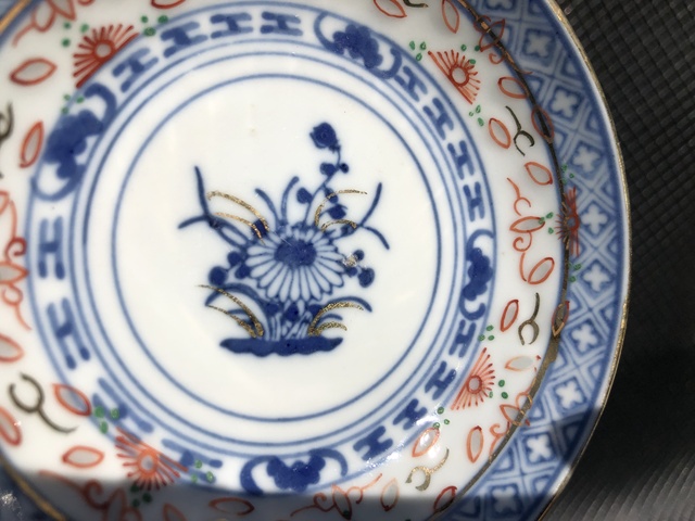 古玩陶瓷青花加彩花卉紋玲瓏瓷小盤拍賣,當前價格800元