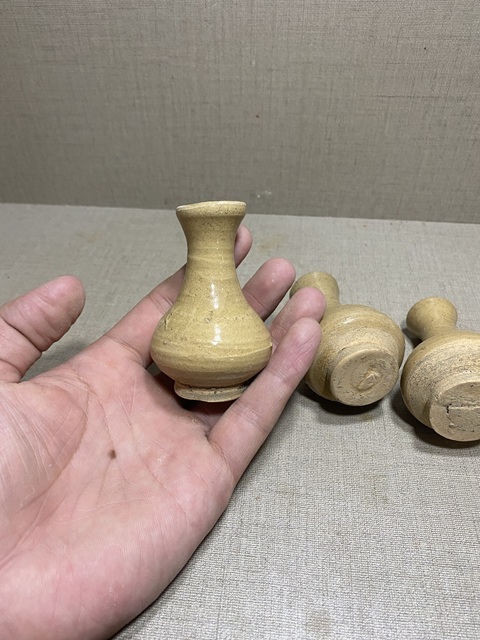 古玩陶瓷青釉小瓶一組拍賣,當前價格1000元