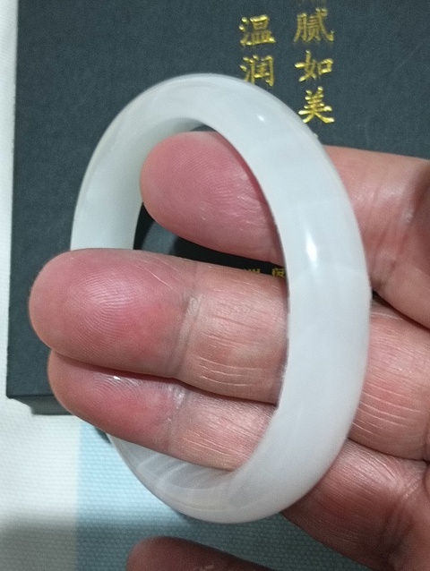 古玩玉器玉鐲子拍賣,當前價格88元
