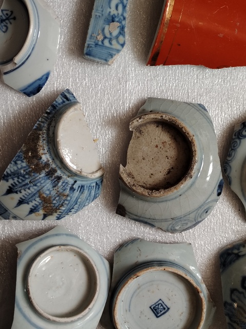 古玩陶瓷明清瓷片一組拍賣,當前價格99元