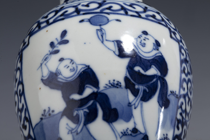 古玩陶瓷清晚·青花開窗嬰戲紋蓋瓶拍賣,當前價格804元