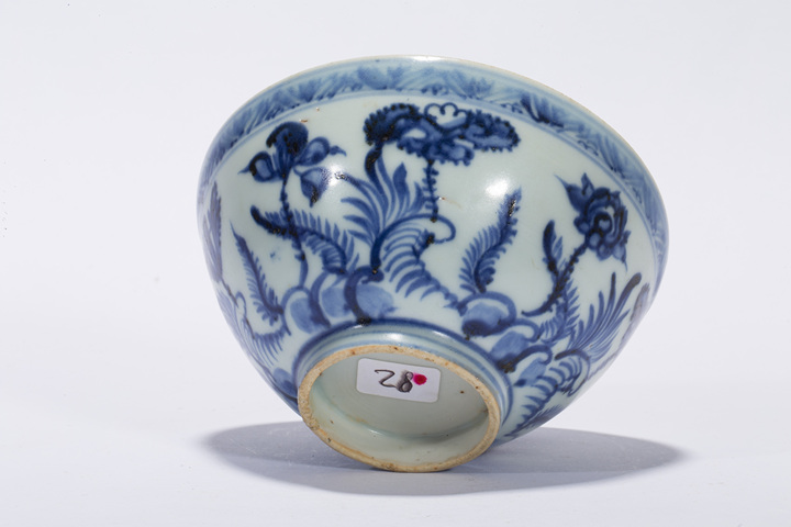 古玩陶瓷明中·青花蓮池紋碗拍賣，當(dāng)前價(jià)格5026元
