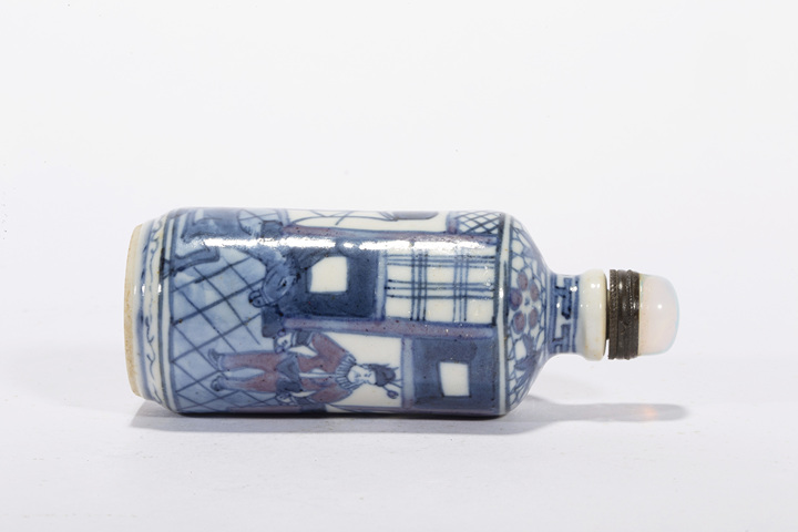 古玩陶瓷清晚·青花釉里紅人物故事圖鼻煙壺拍賣，當前價格13056元