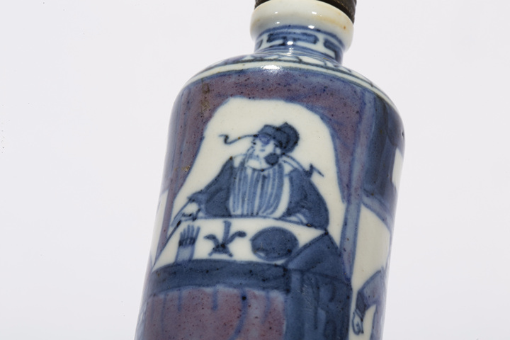 古玩陶瓷清晚·青花釉里紅人物故事圖鼻煙壺拍賣，當前價格13056元