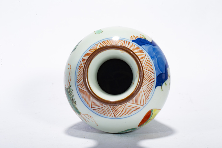 古玩陶瓷清晚·五彩平升三級圖梅瓶拍賣，當前價格16020元