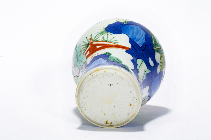 古玩陶瓷清晚·五彩平升三級圖梅瓶拍賣，當前價格16020元