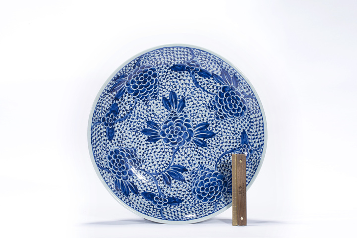 古玩陶瓷白軋道 清乾隆本朝拍賣，當前價格9999元