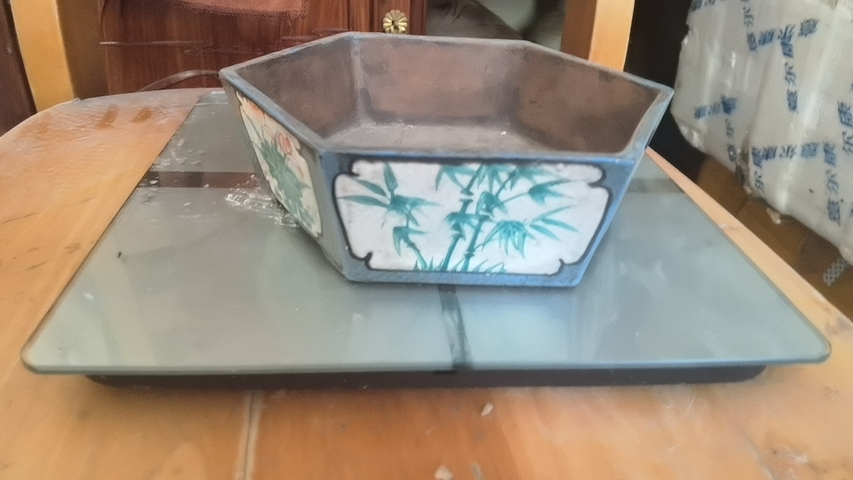 古玩陶瓷六棱紫砂粉彩花卉紋水洗拍賣,當前價格3600元