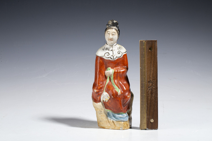古玩陶瓷民國時期·粉彩何仙姑瓷塑拍賣，當(dāng)前價格2000元