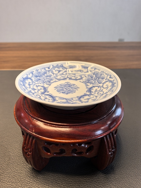 古玩陶瓷大清乾隆年製官窯本朝款青花淡描花卉紋筆舔拍賣,當前價格1180元