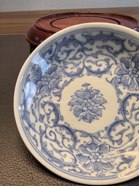 古玩陶瓷大清乾隆年製官窯本朝款青花淡描花卉紋筆舔拍賣,當前價格1180元