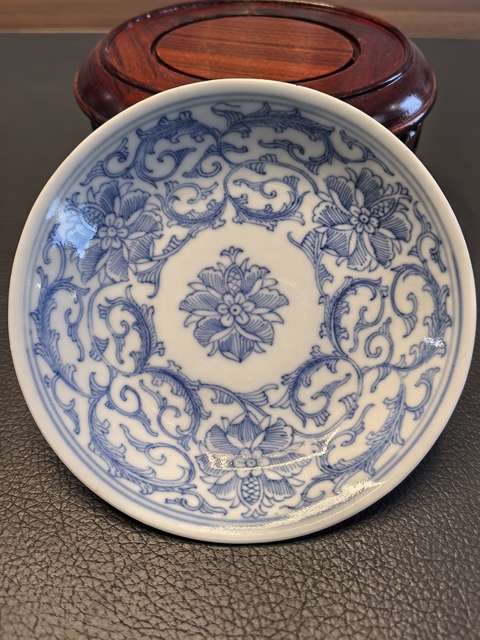 古玩陶瓷大清乾隆年製官窯本朝款青花淡描花卉紋筆舔拍賣,當前價格1180元