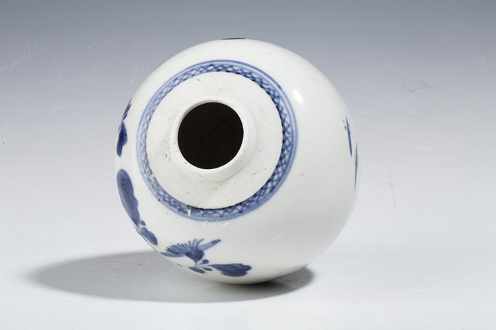 古玩陶瓷清乾隆·青花花卉紋罐拍賣,當前價格128元