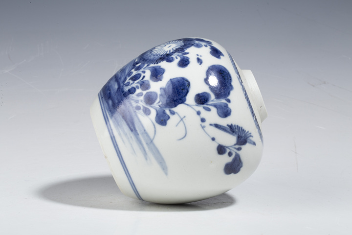 古玩陶瓷清乾隆·青花花卉紋罐拍賣,當前價格128元