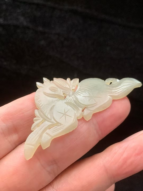 古玩玉器清代和田玉雕“馬到成功”花片拍賣,當前價格2800元