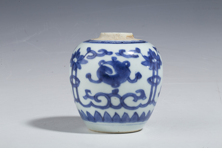 古玩陶瓷清雍正·青花花間雜寶紋小罐拍賣，當前價格5068元