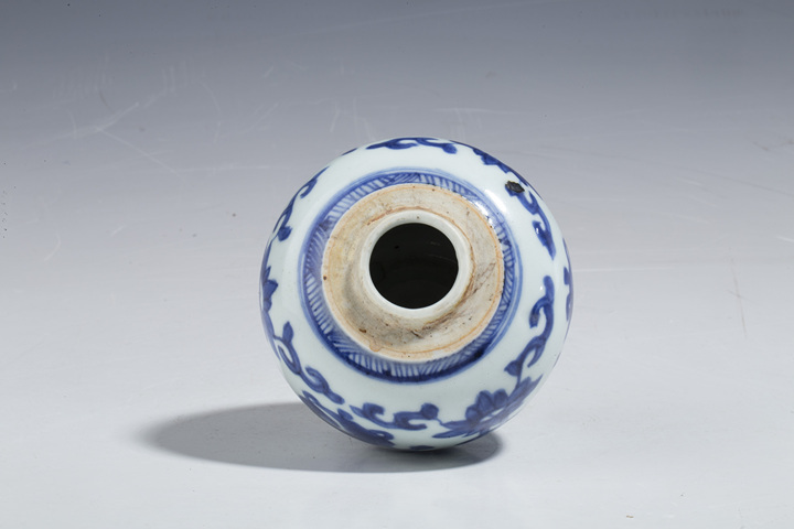 古玩陶瓷清雍正·青花花間雜寶紋小罐拍賣，當前價格5068元