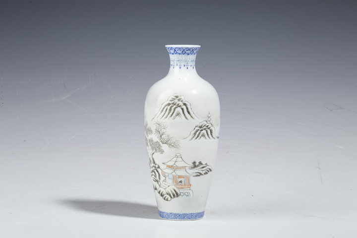古玩陶瓷民國(guó)·藍(lán)料粉彩雪景圖小瓶拍賣(mài),當(dāng)前價(jià)格0元