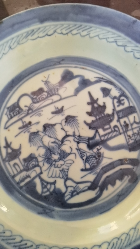 古玩陶瓷青花山水人物紋折沿盤拍賣，當前價格999元