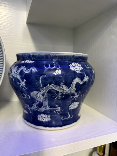 古玩陶瓷晚清青花留白龍紋馬蹄尊拍賣,當(dāng)前價(jià)格1988元