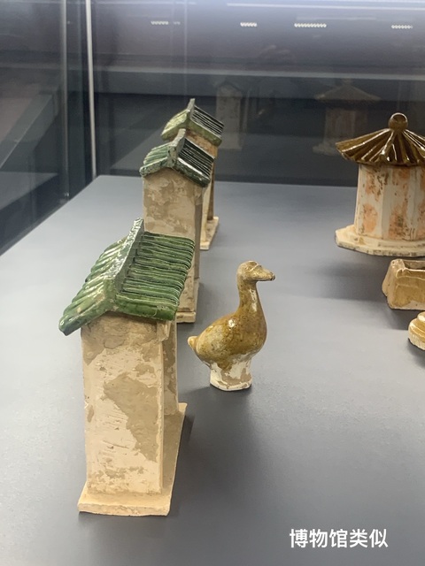 古玩陶瓷三彩鴨擺件拍賣,當前價格12000元