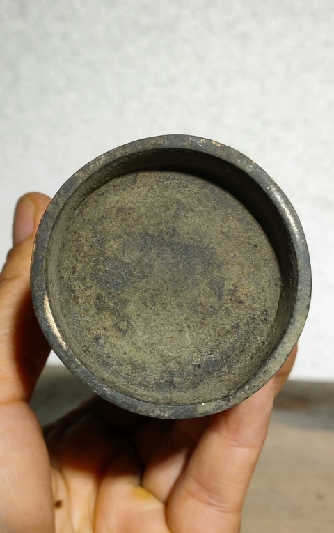 古玩雜項(xiàng)已鑒真雙耳龍紋香瓶花瓶拍賣，當(dāng)前價(jià)格999元