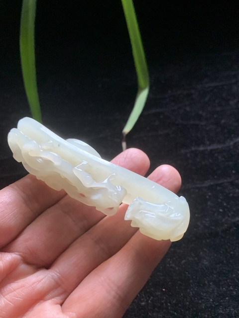 古玩玉器清代和田玉雕“蒼龍教子”帶鉤拍賣,當前價格14000元