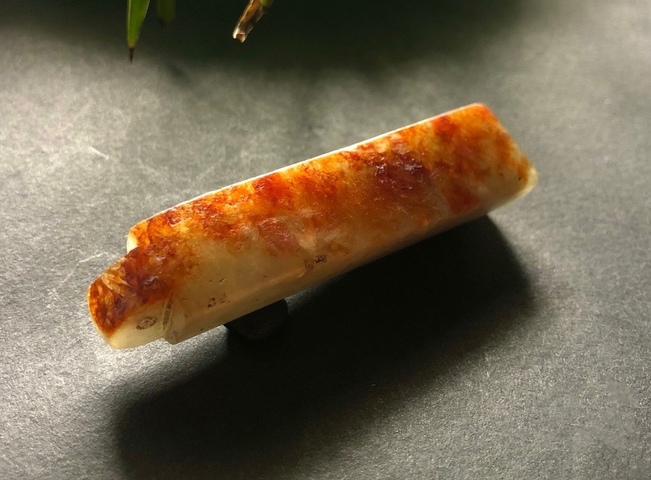古玩玉器清代天然翡翠雕“素紋翎管”拍賣,當前價格23800元