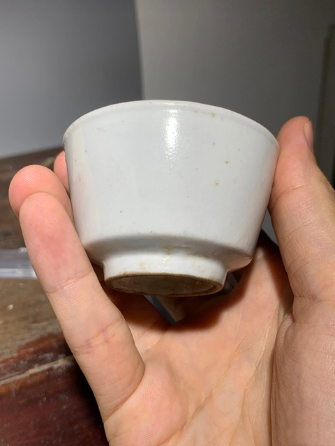 古玩陶瓷清中期甜白釉杯拍賣(mài)，當(dāng)前價(jià)格450元