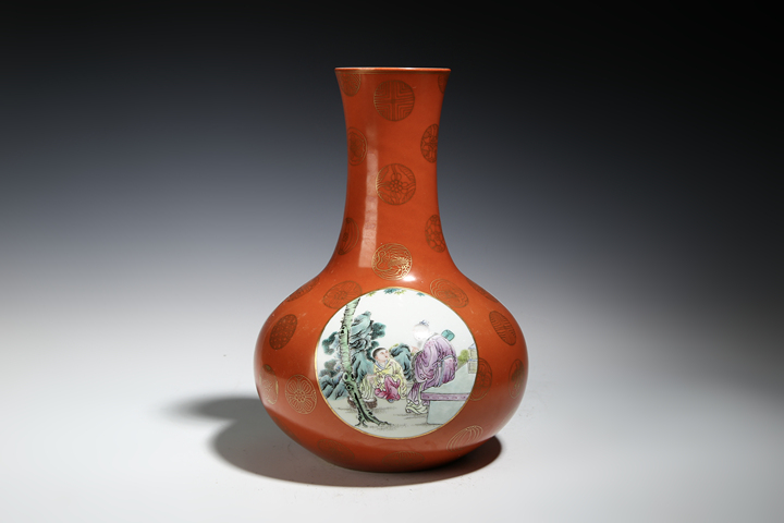 中国古玩 洪憲年製 花瓶 粉彩 時代物 中国美術 1916年 f444