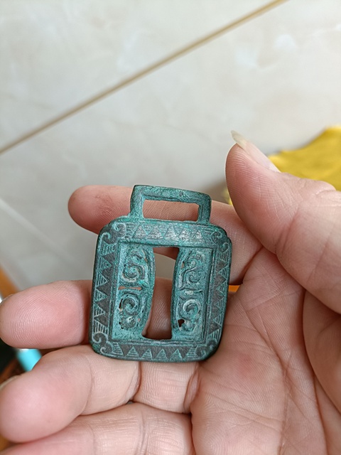古玩銅器館藏級珍品.高古鄂爾多斯文化銅器配飾拍賣,當前價格1980元