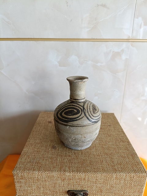 古玩陶瓷元代晚期玉溪窯青花螺旋紋撇口瓶拍賣,當前價格980元