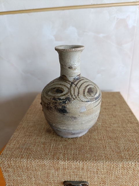 古玩陶瓷元代晚期玉溪窯青花螺旋紋撇口瓶拍賣,當前價格980元