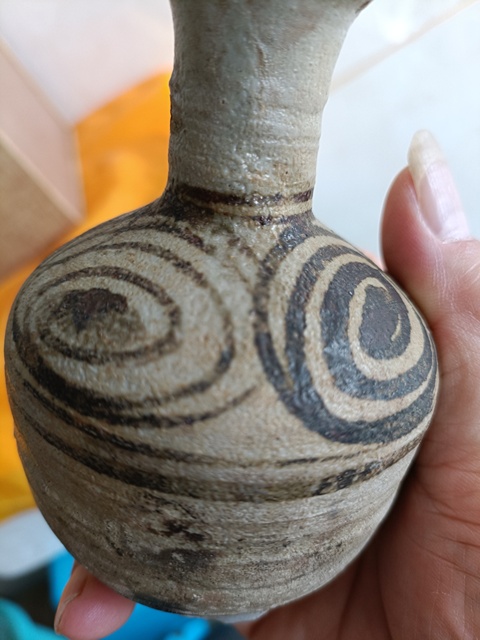 古玩陶瓷元代晚期玉溪窯青花螺旋紋撇口瓶拍賣,當前價格980元