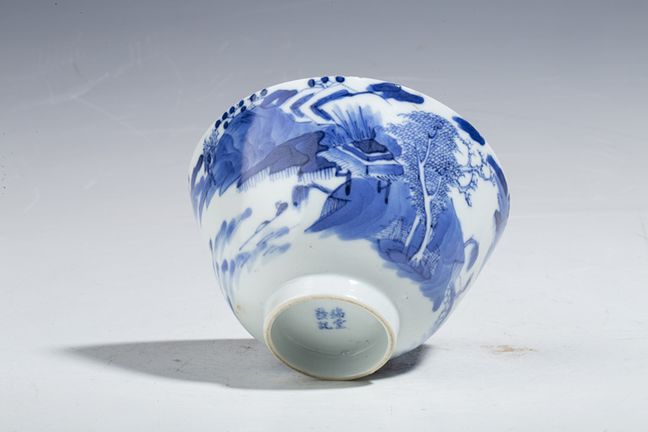 古玩陶瓷清中晚·錦堂發(fā)記款青花漁樵耕讀紋茶圓拍賣，當(dāng)前價(jià)格4500元