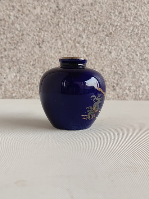 古玩陶瓷藍釉描金鶴紋罐拍賣,當前價格220元