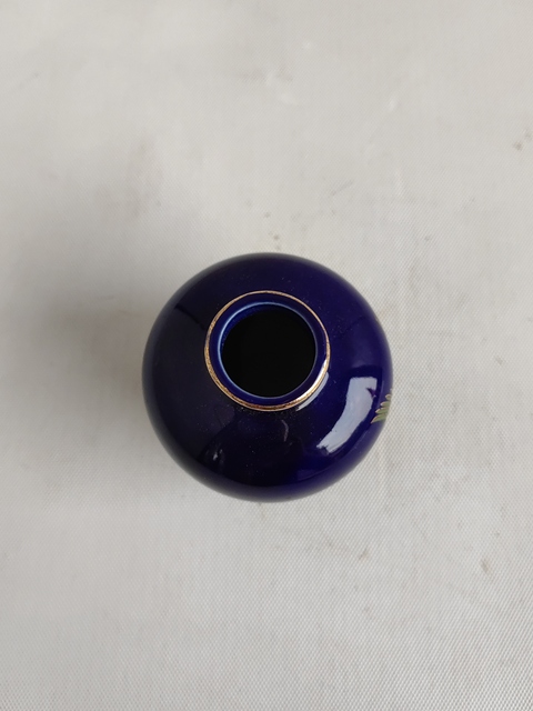古玩陶瓷藍釉描金鶴紋罐拍賣,當前價格220元