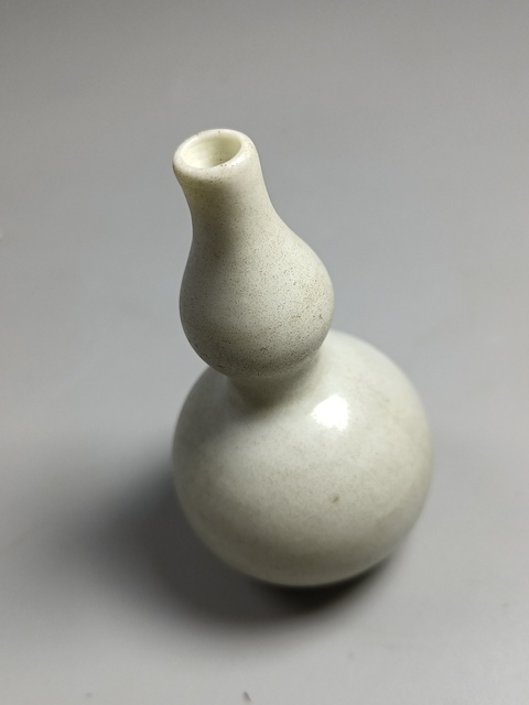 古玩陶瓷康熙白釉小葫蘆瓶拍賣,當(dāng)前價格1000元