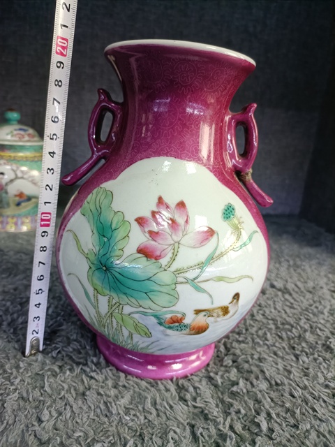 古玩陶瓷胭脂紅軋道花鳥紋尊拍賣,當前價格3888元
